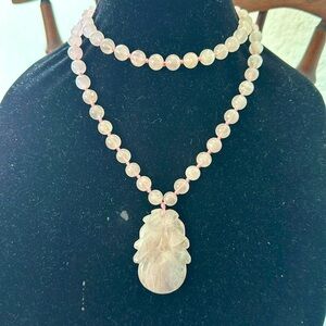 Vintage hand knotted, rose quartz with carved pendant.  Very special piece 🩷🌸